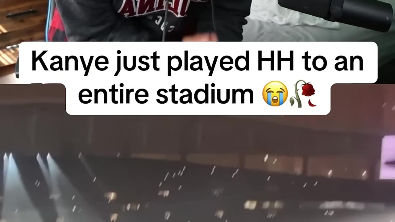 🔥 Kanye West performs for a HUGE STADIUM 🔥