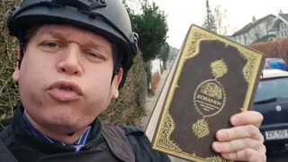 Leader of Danish Stram Kurs party burns Koran outside Pakistani embassy in