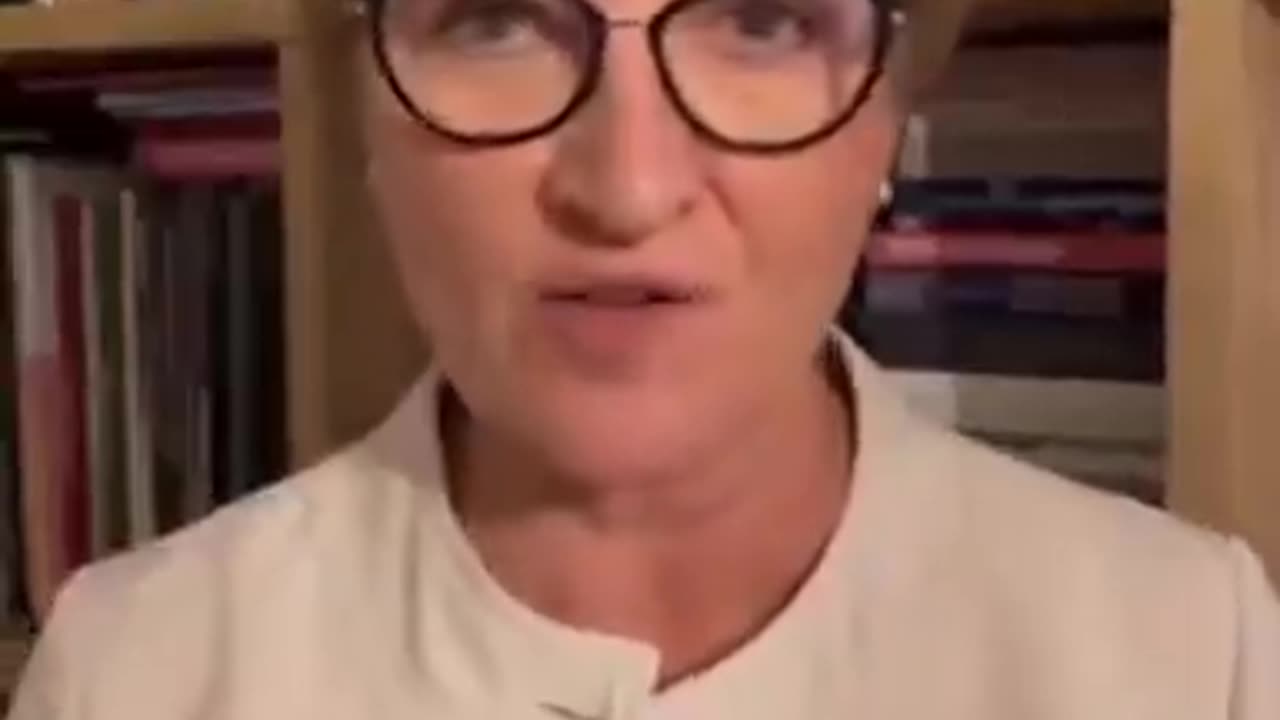 ‼️Patrzcie jak ta poseł wysypała Tuska zamiast mu pomóc. Ujawniła, że migranci