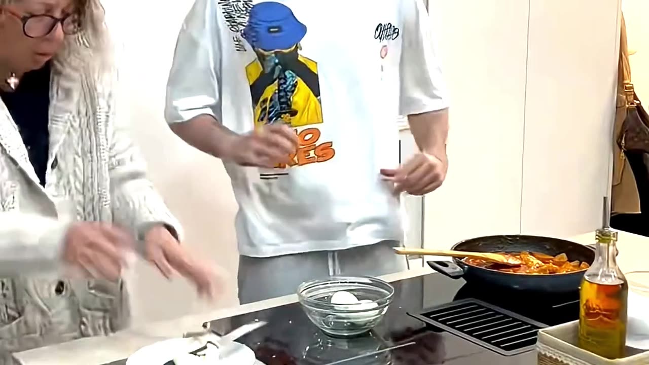 Prank to my mom goes wrong 😂 #funnyprank #funny #comedy