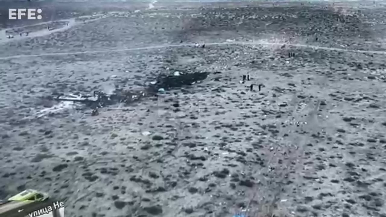 1.- Kazajistán cifra en 38 muertos en el accidente del avión azerbaiyano