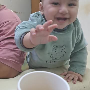 Baby wants drink tea