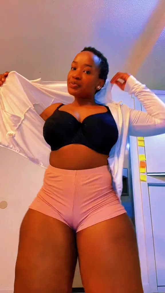 Bumbum they different sizes 💦❤️