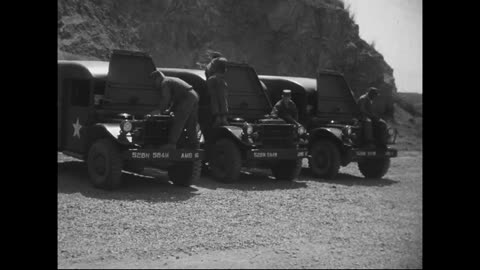 LITTLE SWITCH (RETU... - LITTLE SWITCH (RETURNING PRISONERS), PANMUNJOM AND MUNSAN-NI - 111-lc-32504