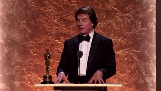 Tom Cruise talks of love for cinema as he accepts honorary Oscar