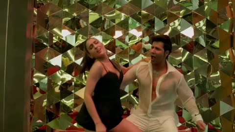 8K Remastered - Husnn Hai Suhaana Varun Dhawan, Sara Ali Khan Coolie No.1