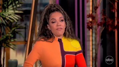 Sunny Hostin compares J6 to the holocaust, WWII, and SLAVERY..