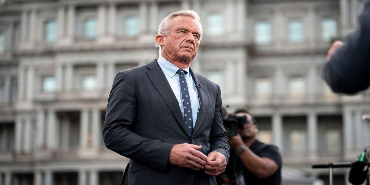RFK Jr I Told Trump Pump the Brakes on Tylenol Warning
