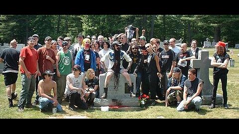 The Murder Junkies - Hanging At GG Allin's Grave On His 10 Year Anniversary (June 28, 2003)