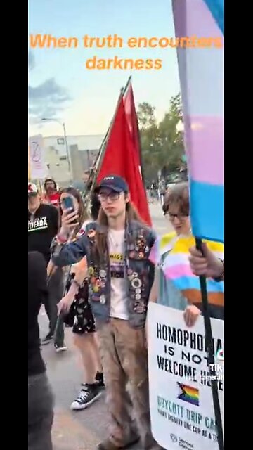 Wenn die Wahrheit auf Dunkelheit trifft, erzittern Dämonen.