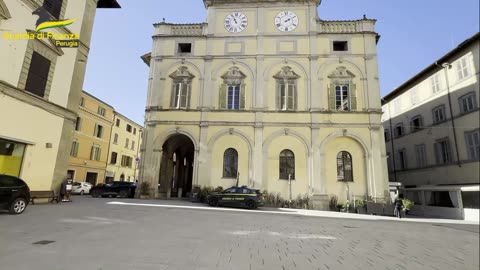 GDF PERUGIA: SEQUESTRATI A CITTÀ DI CASTELLO OLTRE 2.500 ARTICOLI DI CARNEVALE (26.02.25)