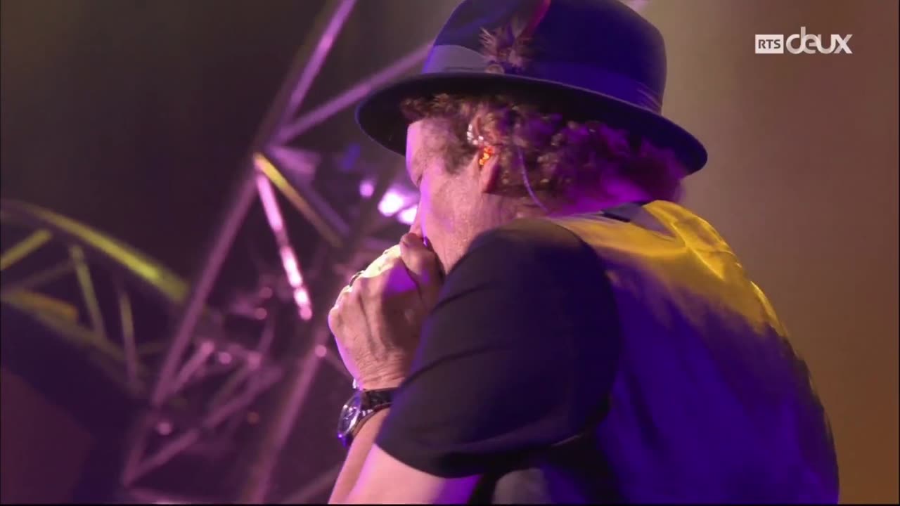 Lonnie on the Move (Lonnie Mack cover) - Jeff Beck (live)