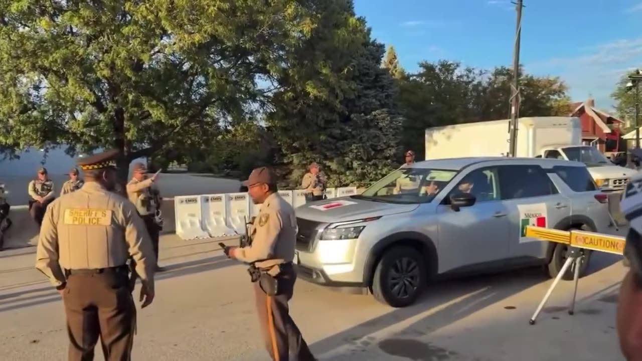 : Diplomats from the Mexican Consulate arrived at ice