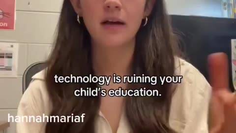 High School Teacher Quits After She Sees Education Crumbling Because of AI