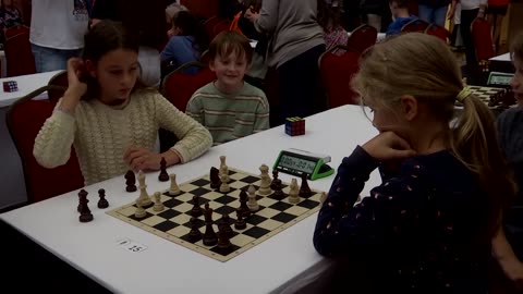 Rubik's inventor and chess grandmaster debut 'Rubik Chess' contest