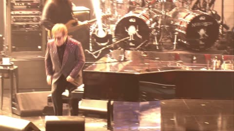 Circle of Life - Elton John (live)
