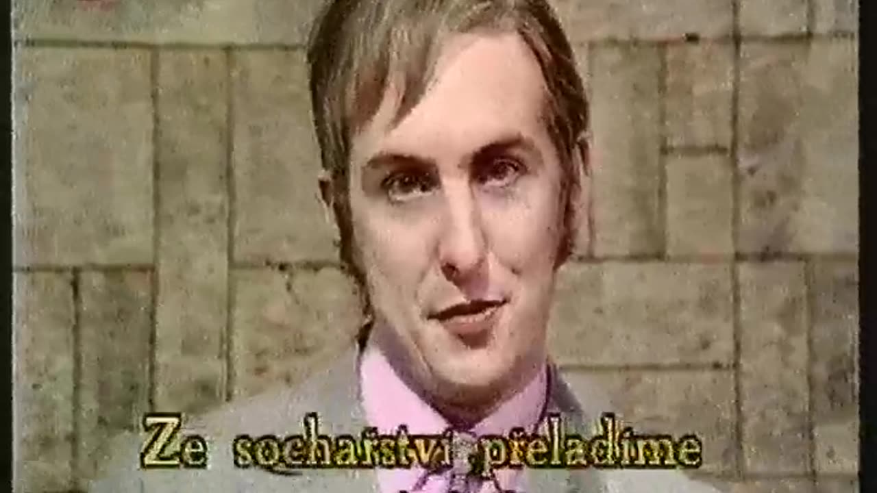 Monty Python Flying Circus S1E11 (Královská filharmonie na toaletě, CZ sub.)