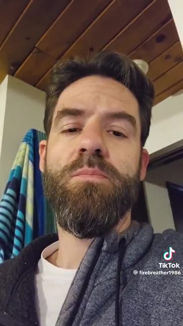 Even the male libs act like corny theater kids while trying to be intimidating