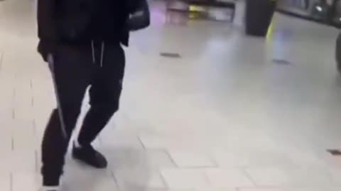 Machete-wielding African gang members fight at Melbourne shopping centre