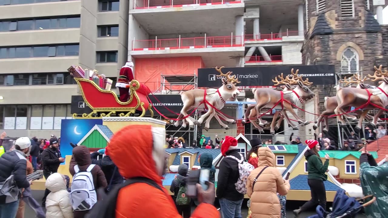 Running Down Santa Claus 2025 In Toronto Canada.