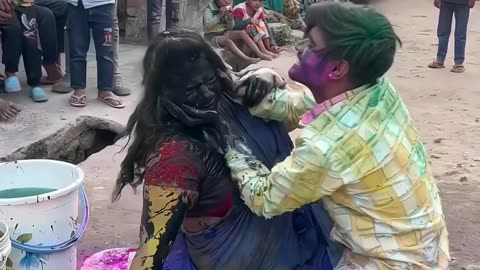 Bhauji ke sang holi me rang gulal lagayenge