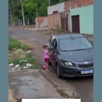 Little Girl Alone And Attempt To Kidnapping her