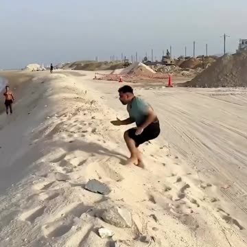 اگه تونستی نخند