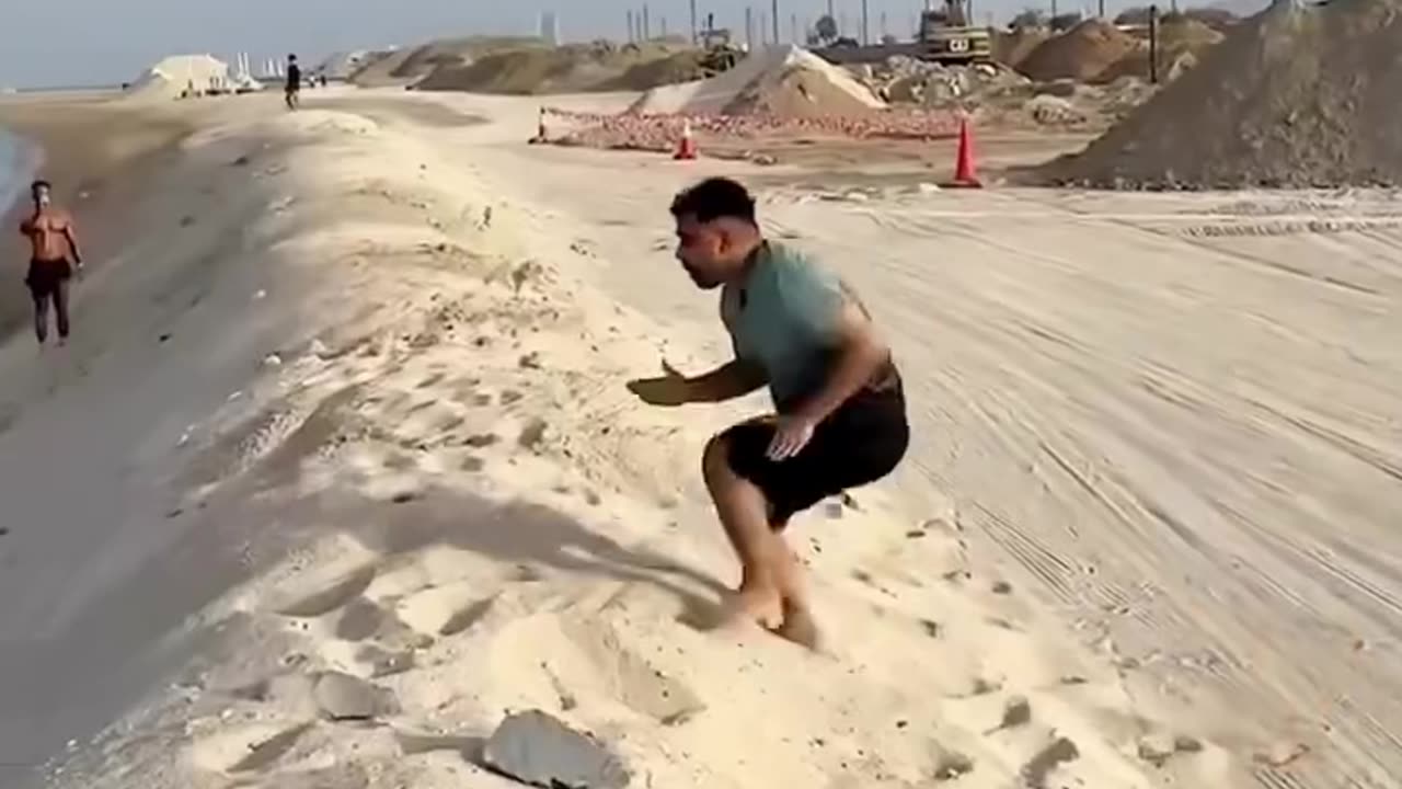 اگه تونستی نخند