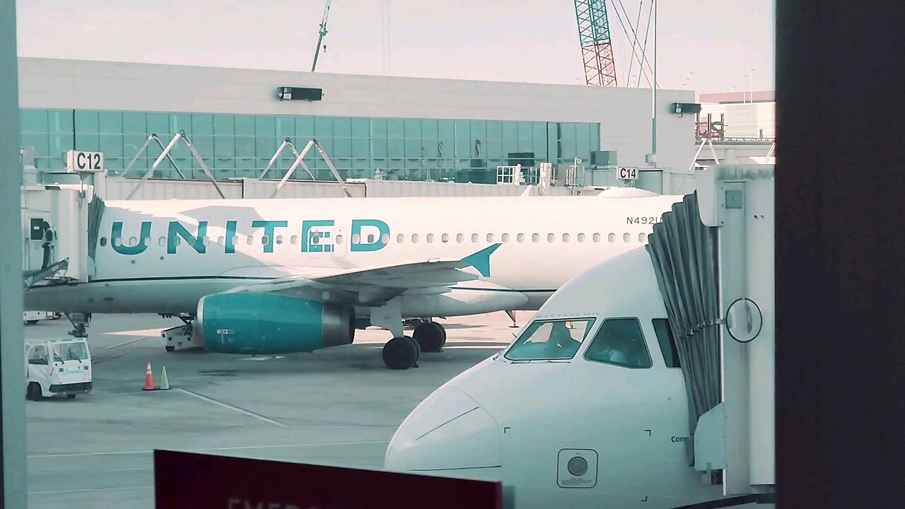 HELLO UNITED AIRLINES ADIOS DELTA AIRLINES FOR EVER