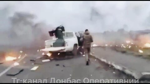 🇷🇺 🏹🎥 A Ukrainian mobile air defense group was the target of a kamikaze drone