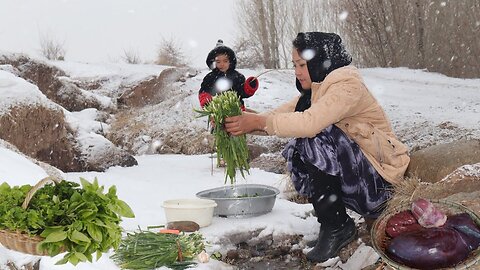 One Day in the coldest village -50° / Survival and Cooking Wintry Traditional Food