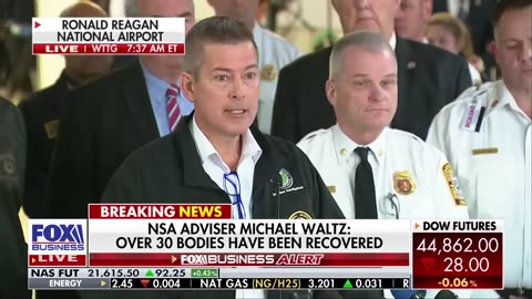 Transportation secretary Sean Duffy reveals flight patterns of crash in DC