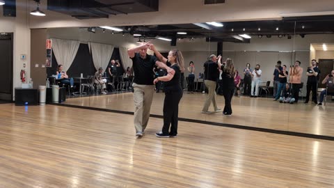 West Coast Swing @ Studio 22 with Wes Neese 20251001 220159502