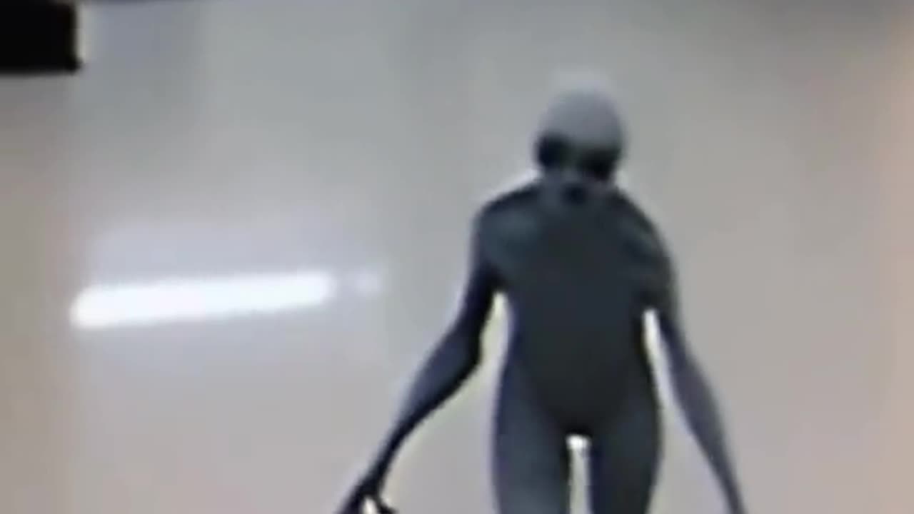 😱👹 Skinwalker Sighting in the Desert! | TheHauntingHour