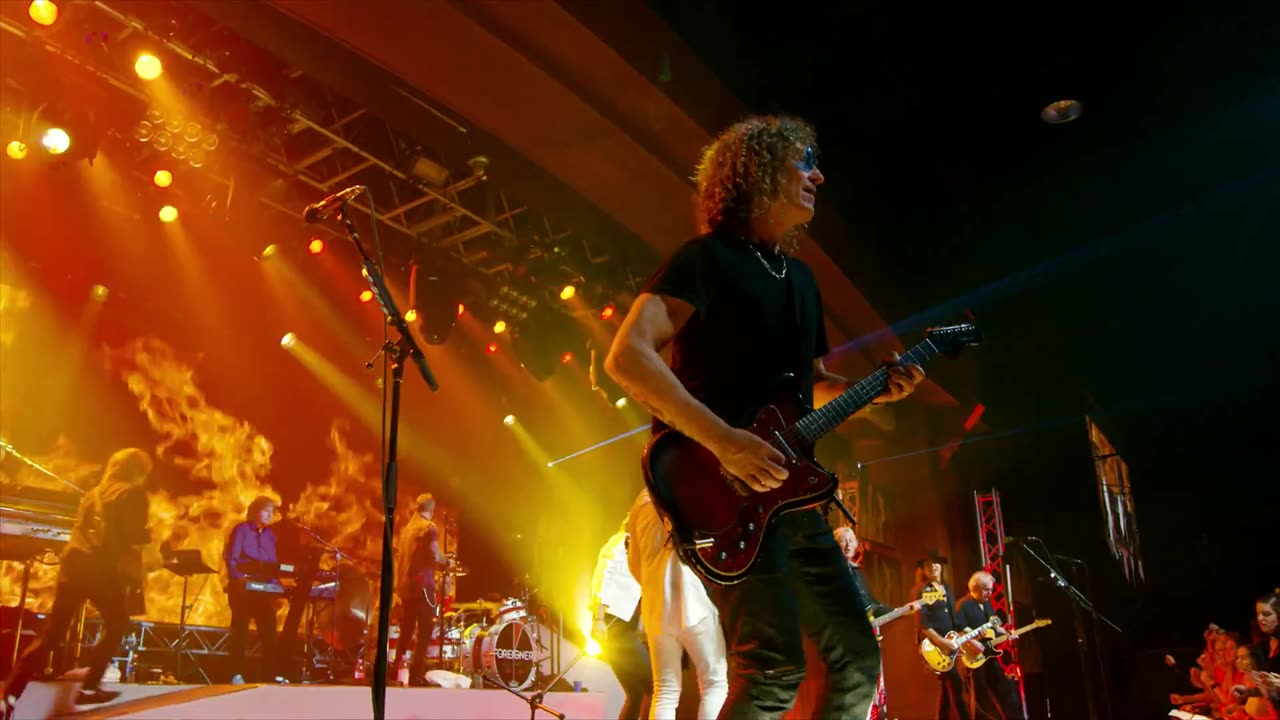 Hot Blooded - Foreigner (live)