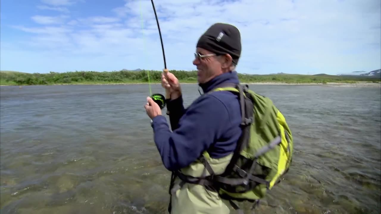 Grizzly Bear Steals Fish From The End Of Jeremy's Fishing Line! | GRIZZLY BEAR | River Monsters