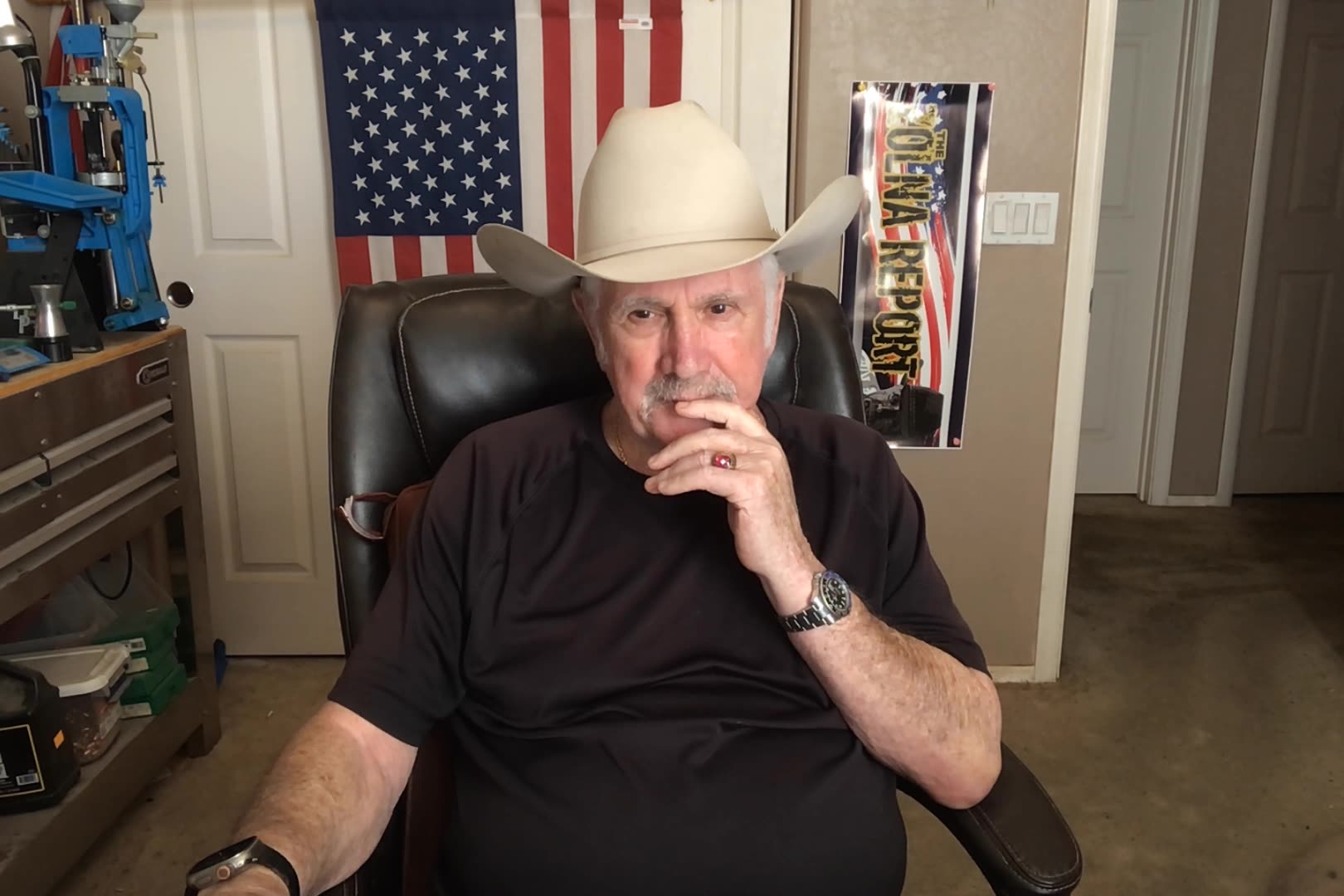 US Sinks Submersible, Reportedly There Were Some Survivors!