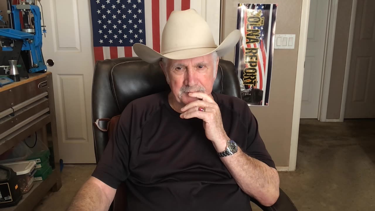 US Sinks Submersible, Reportedly There Were Some Survivors!