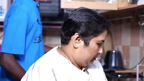 Breaking: Mom’s mood swing #viralvideo #comedy #viral #funny #trending #trending