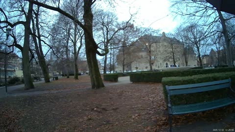 Talar om Viktiga saker under min promenad i Örebro. 2 Dec. 2025