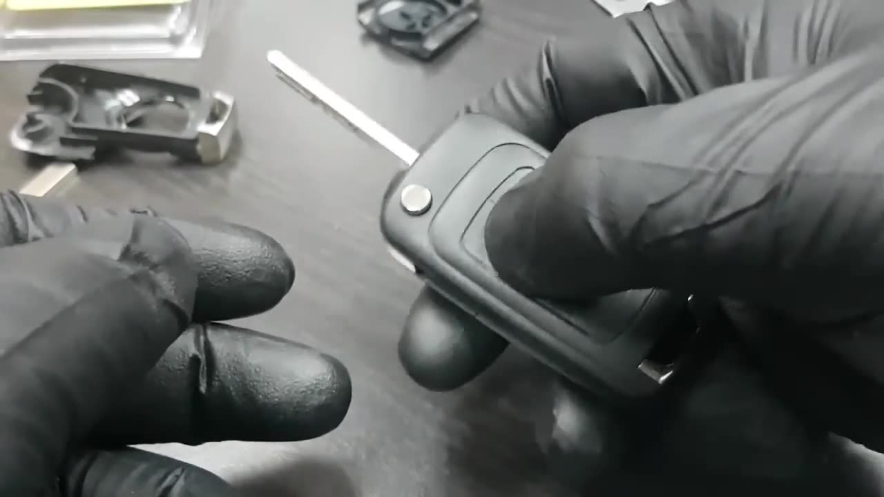 KF240 MAP shell & key replacement fitment video ( Подмяна на ключ за Шевролет )