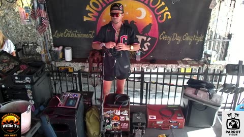 LIVE Music Everyday!