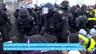 ALEMANIA | Manifestantes tratan de impedir un congreso del partido de extrema derecha AfD | EL PAÍS