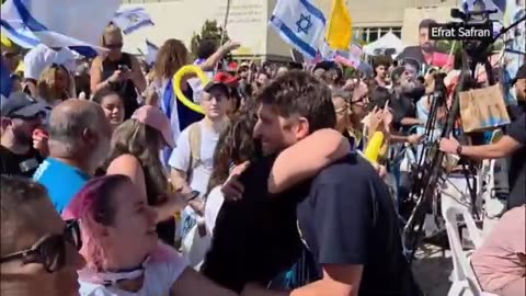 Israel released Palestinian prisoners under a US-brokered ceasefire deal