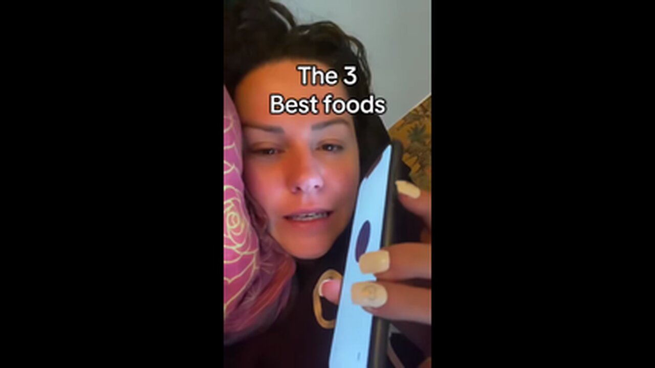 AI WAS ASKED 🤖 WHAT ARE THE 3 BEST FOODS YOU COULD EVER EAT⁉️