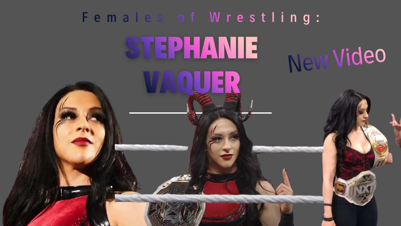 Stephanie Vaquer Sexy Moments