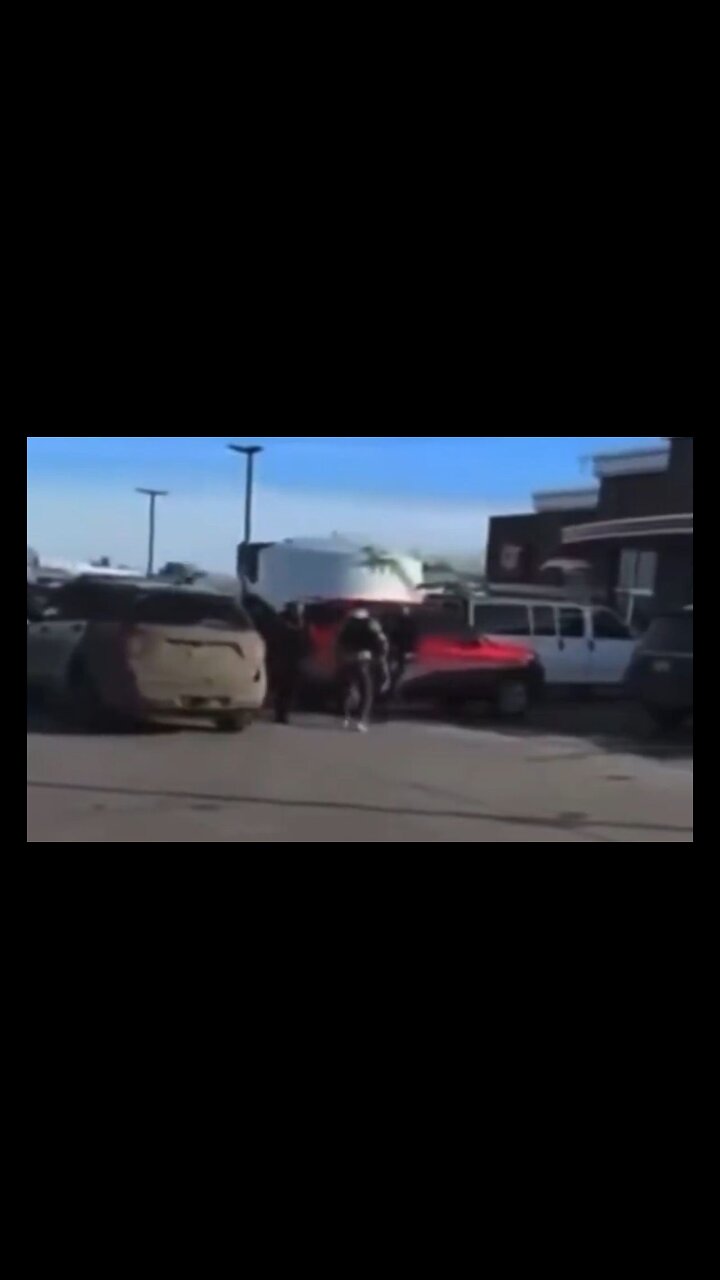 Raw Video: Three Police Officers Shot At QuikTrip Gas Station In Omaha, Nebraska