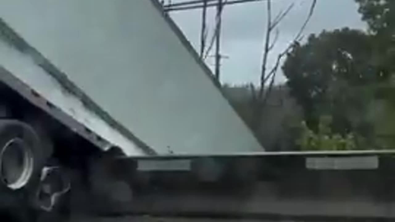 ANOTHER PAJEET TRUCKER IN CANADA LOL