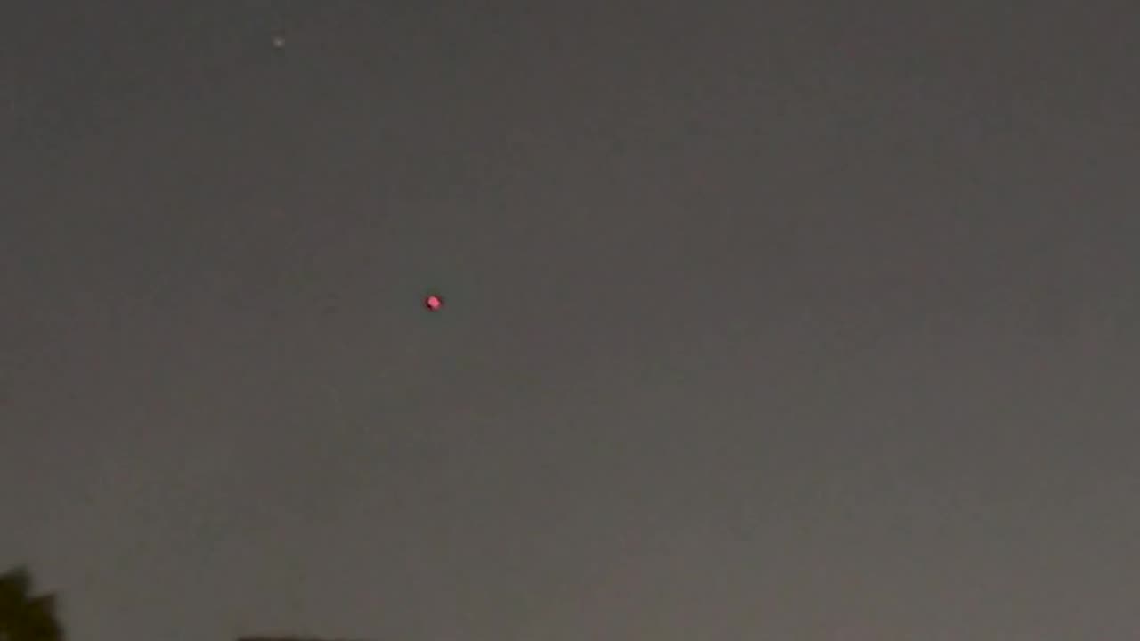 👽🌀 Weird Blinking Object Over DTLA! What Is It? | TheTruthAbove