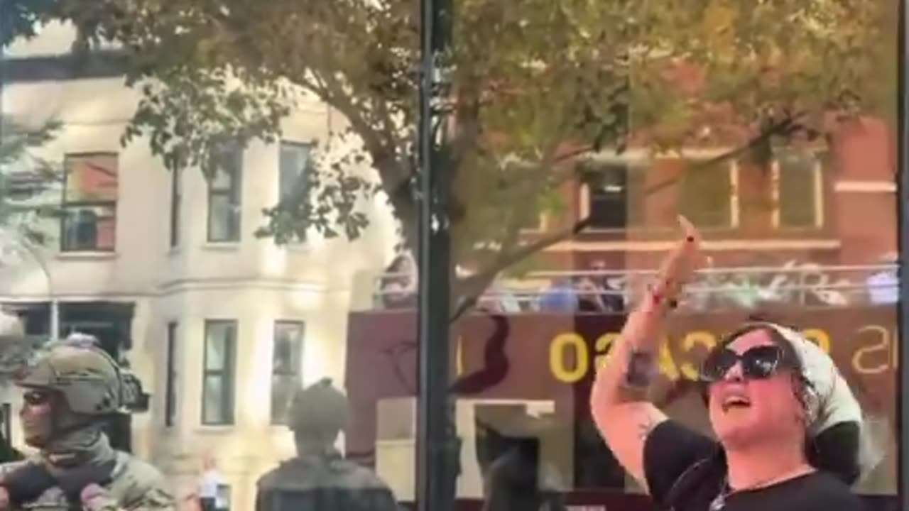 Fired up patriot says the truth about ICE in Chicago